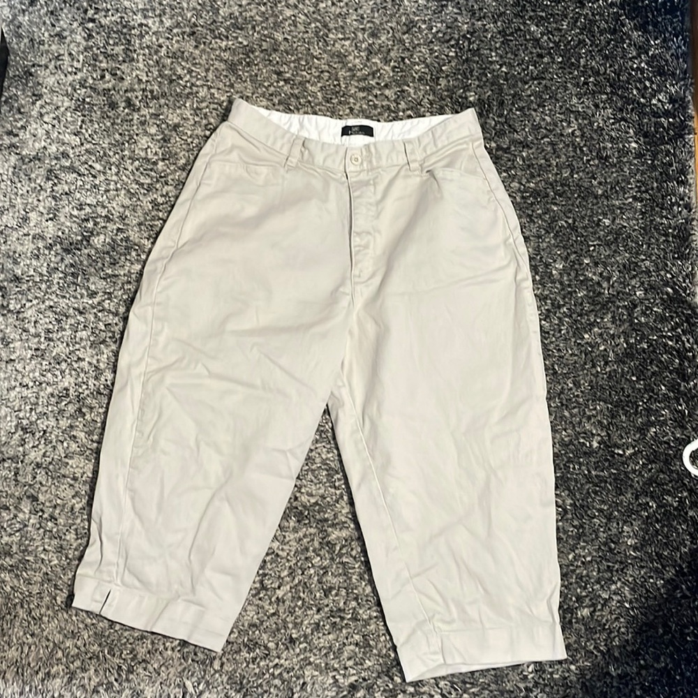 Lee Khakis flat front capris